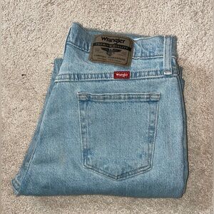 Wrangler Straight Leg Jeans | Light Wash | Size 30